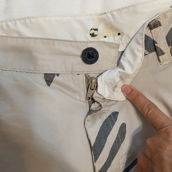 Quiksilver Amphibians board shorts size 40 - Picture 9 of 10